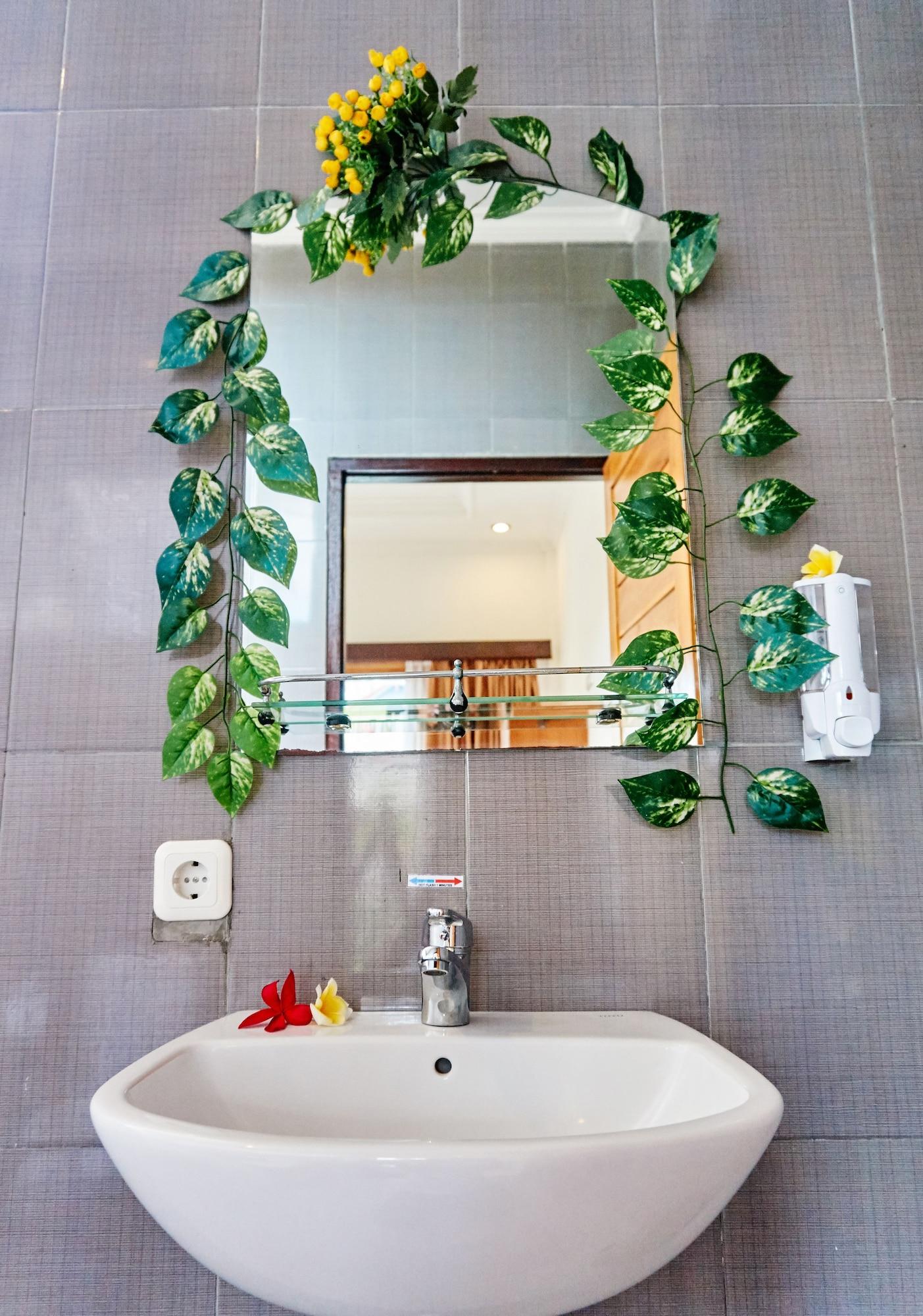 Nyuh Gading Home Stay Lembongan Extérieur photo