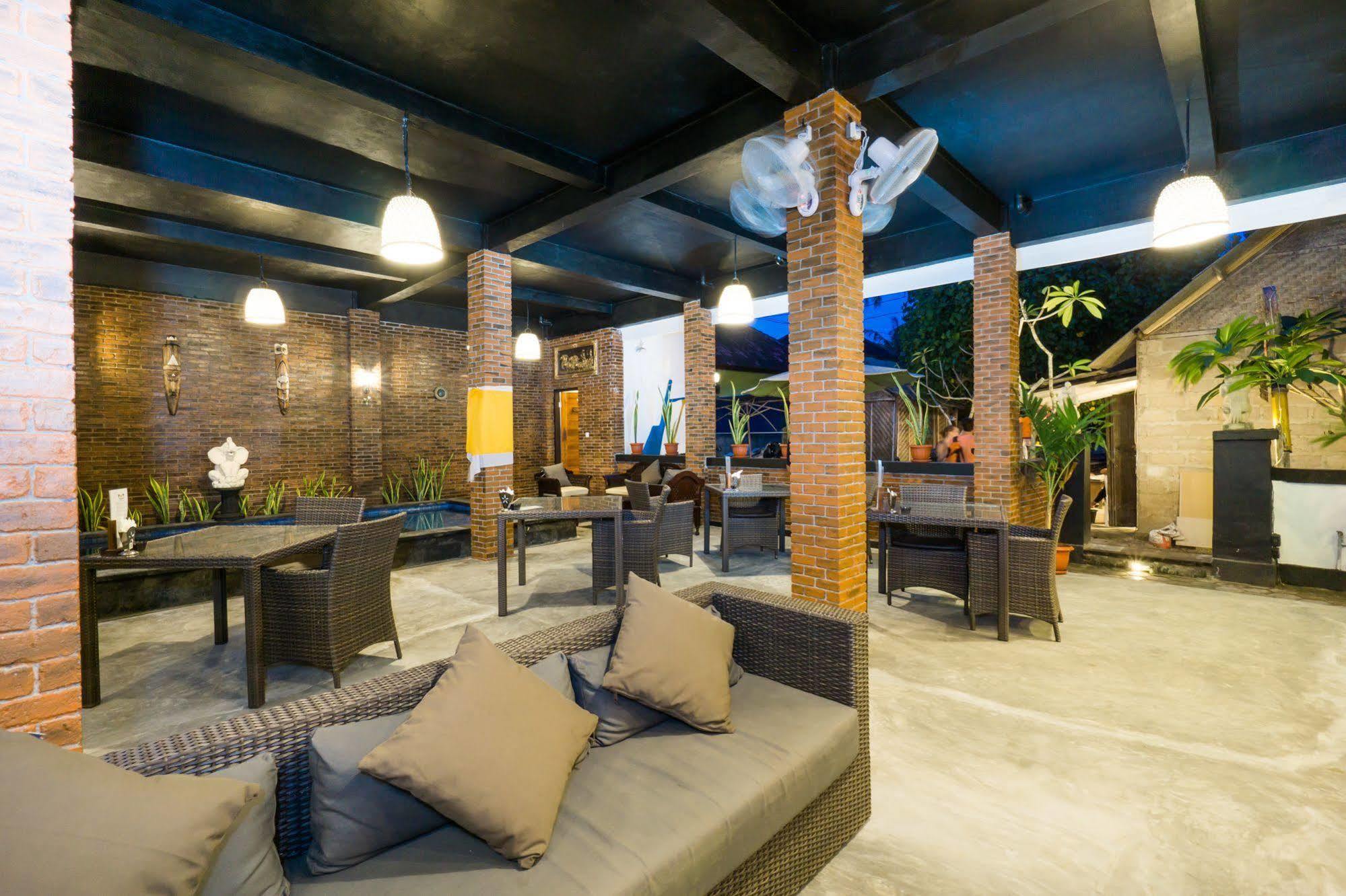 Nyuh Gading Home Stay Lembongan Extérieur photo