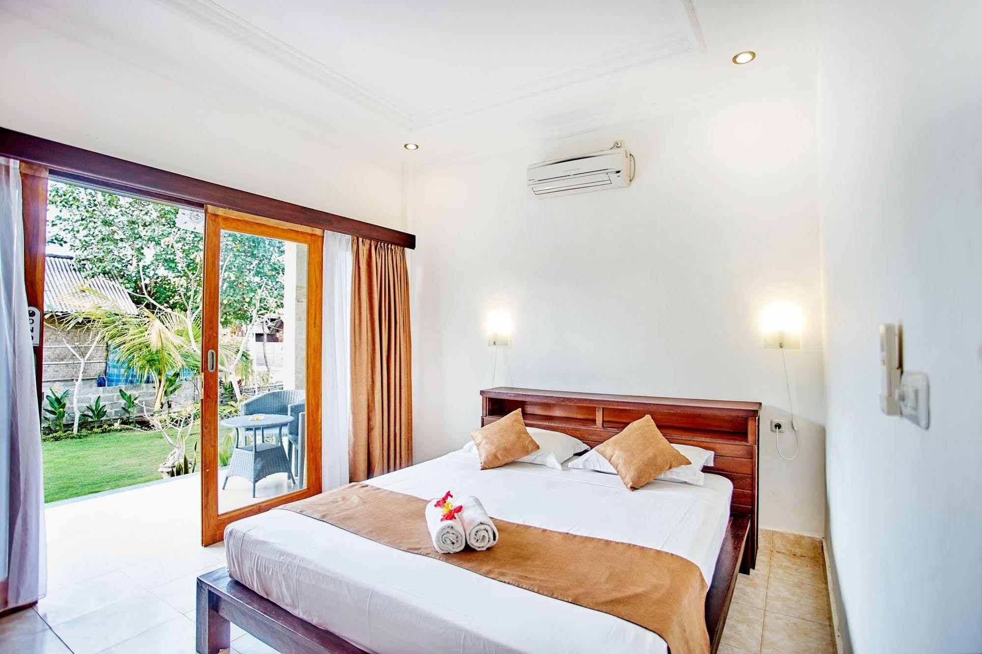 Nyuh Gading Home Stay Lembongan Extérieur photo